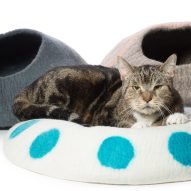 Kittikubbi Twin Critters Cat Cave Bed Review | Dr. Justine Lee